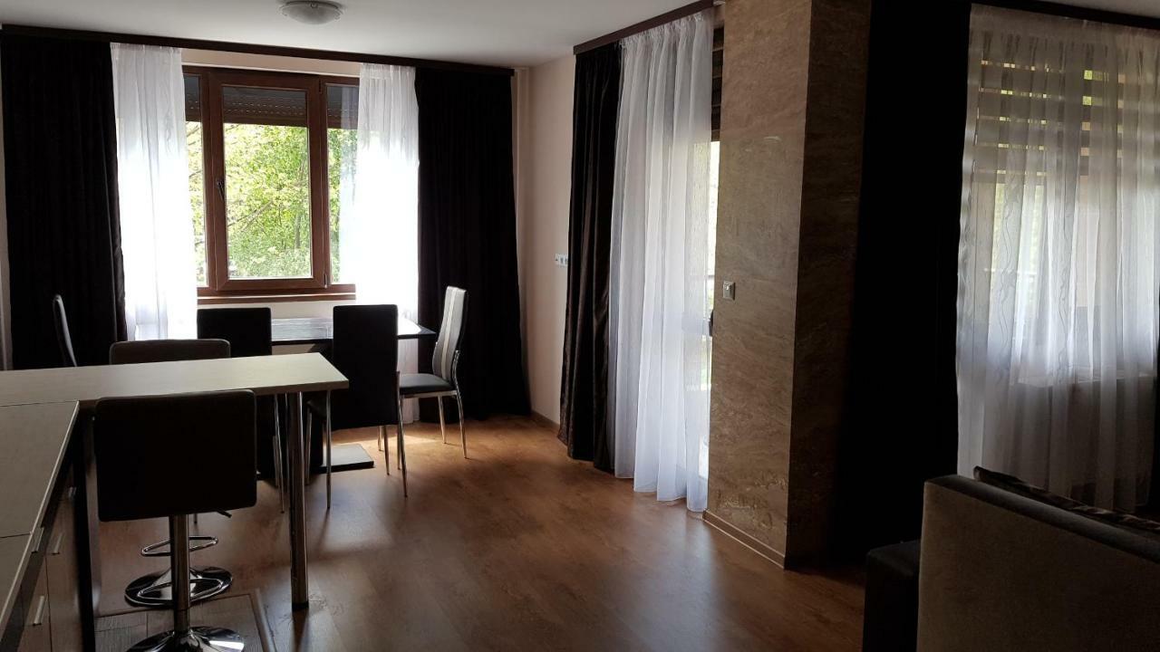 Studio Kamelia Казанлык Экстерьер фото