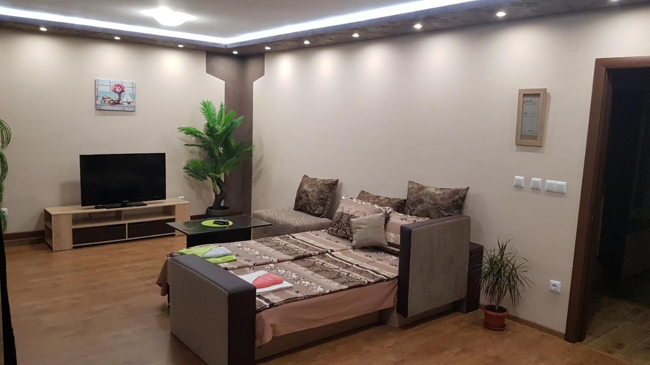 Studio Kamelia Казанлык Экстерьер фото