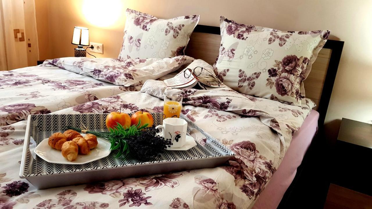 Studio Kamelia Казанлык Экстерьер фото